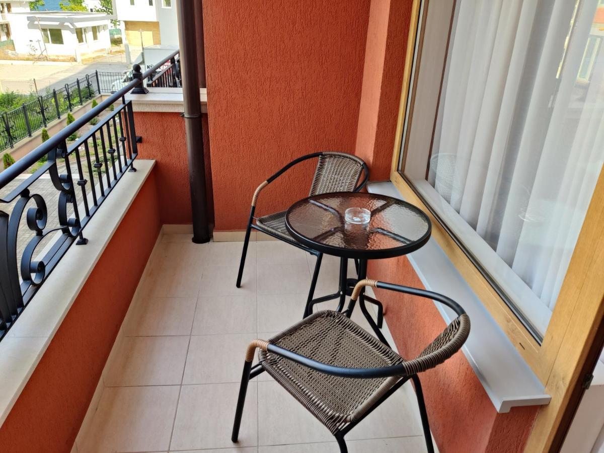 Villa Rossa Ravda Bagian luar foto